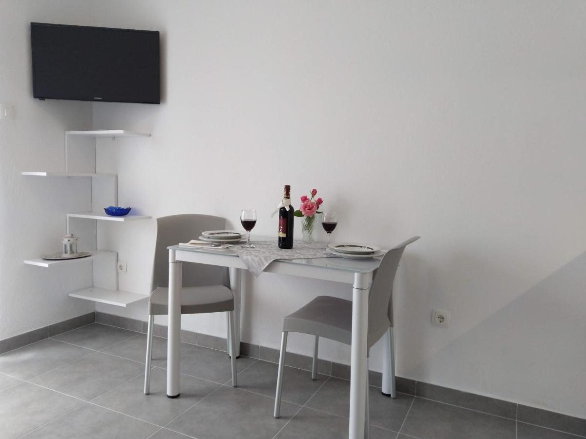 Apartmani Ines 德朗西斯 外观 照片