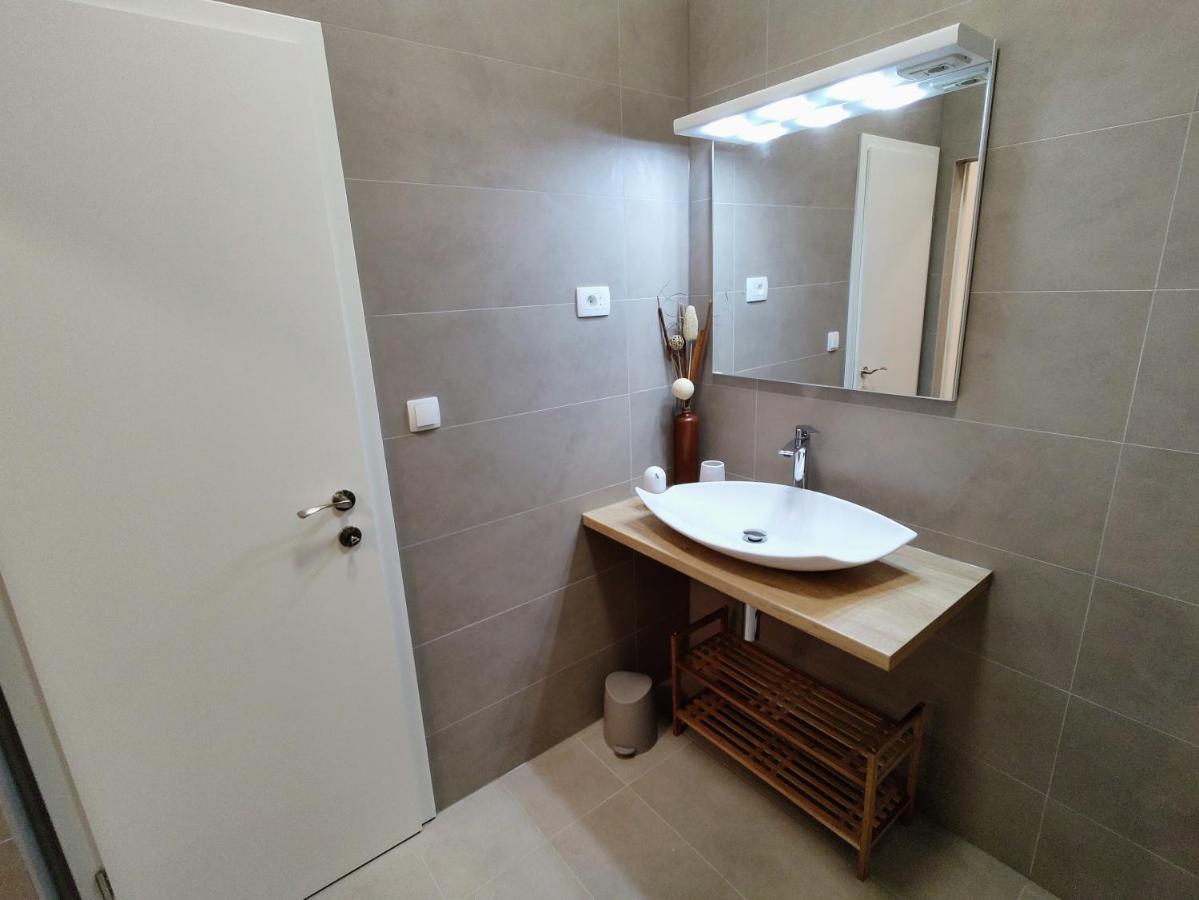 Apartmani Ines 德朗西斯 外观 照片