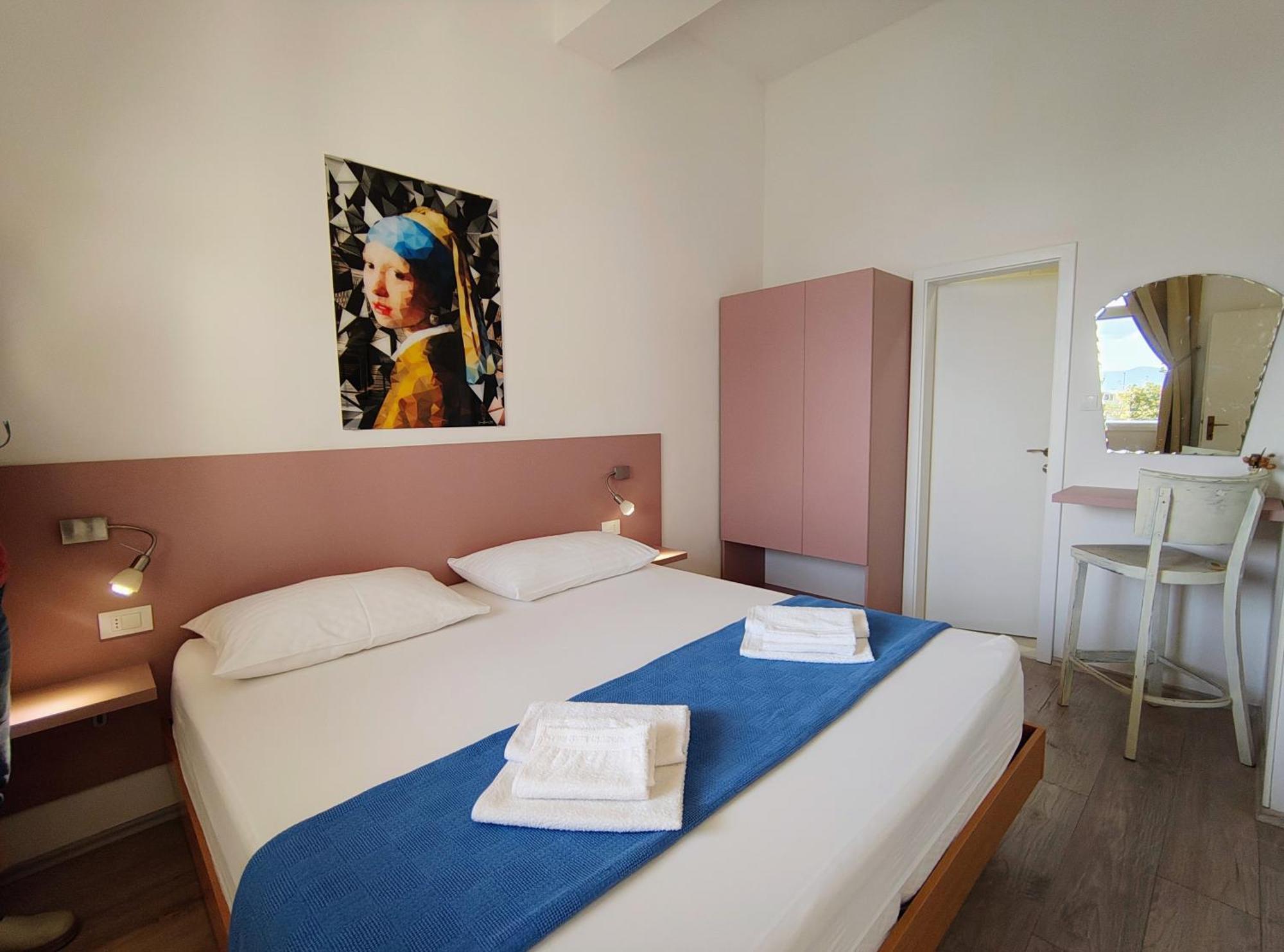 Apartmani Ines 德朗西斯 外观 照片